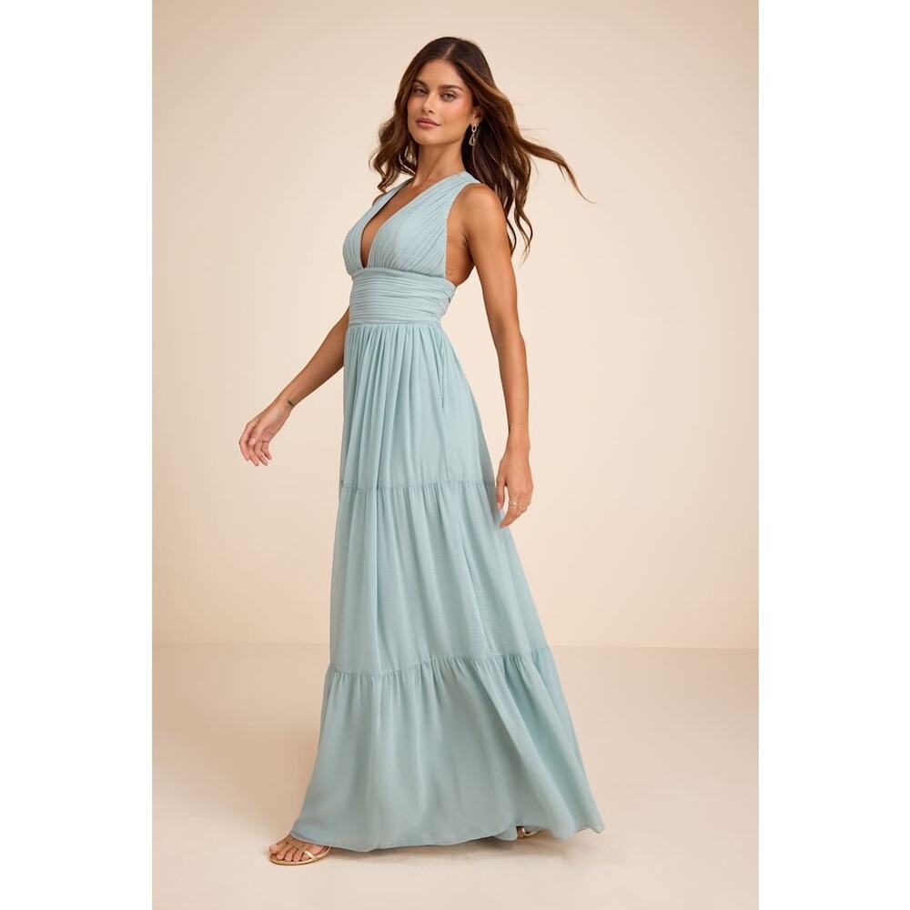 NWT Lulus Leora Light Blue Pleated Tiered Maxi Dress M